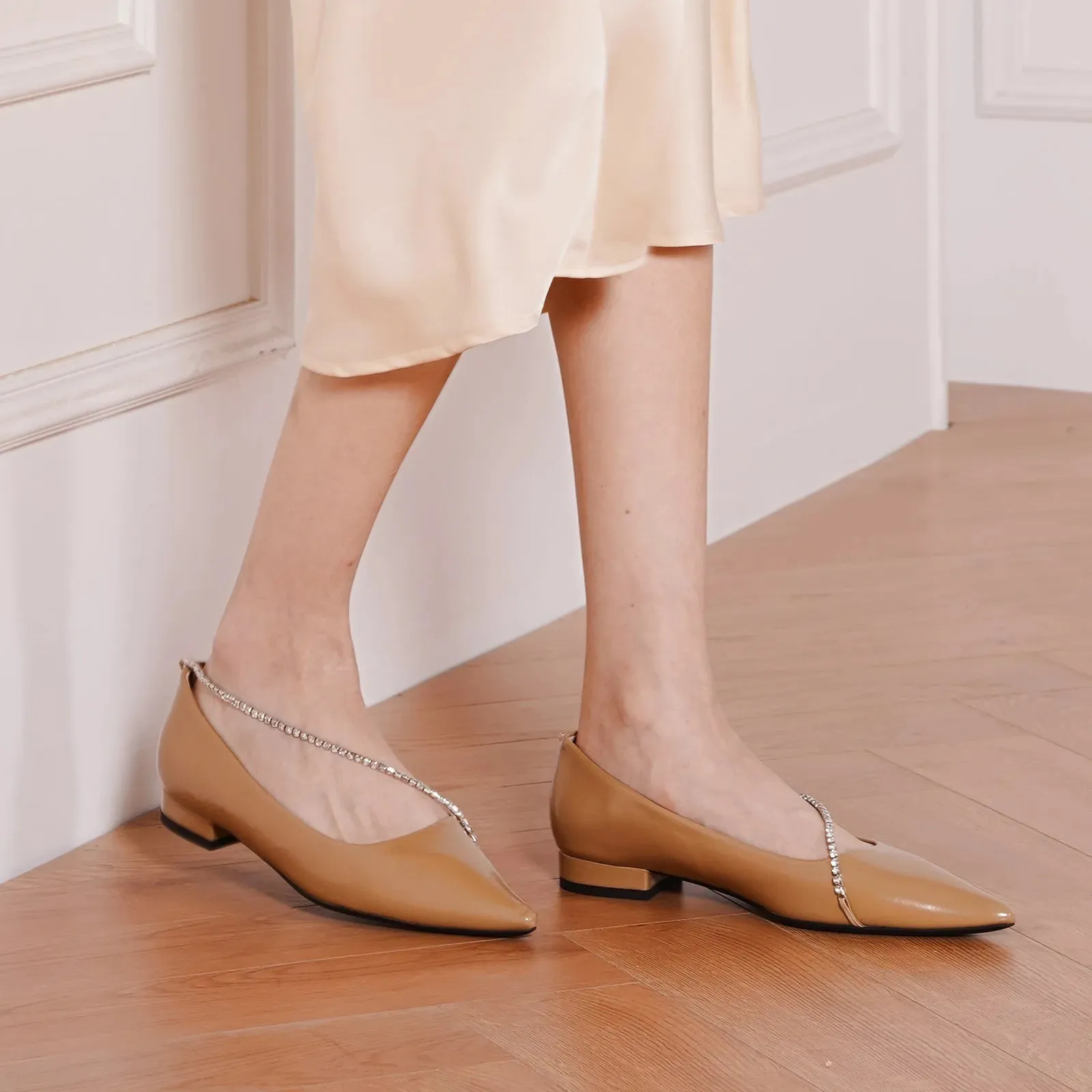 Crystal Chain Pointed Toe Flats (Aida)