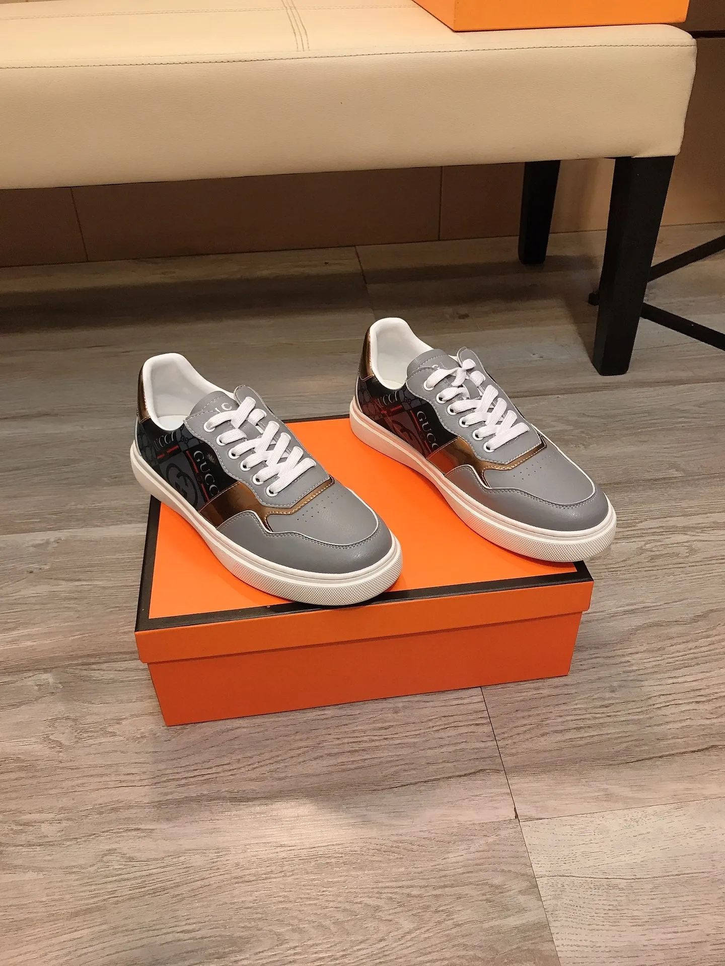 GG SCREENER GREY SNEAKERS
