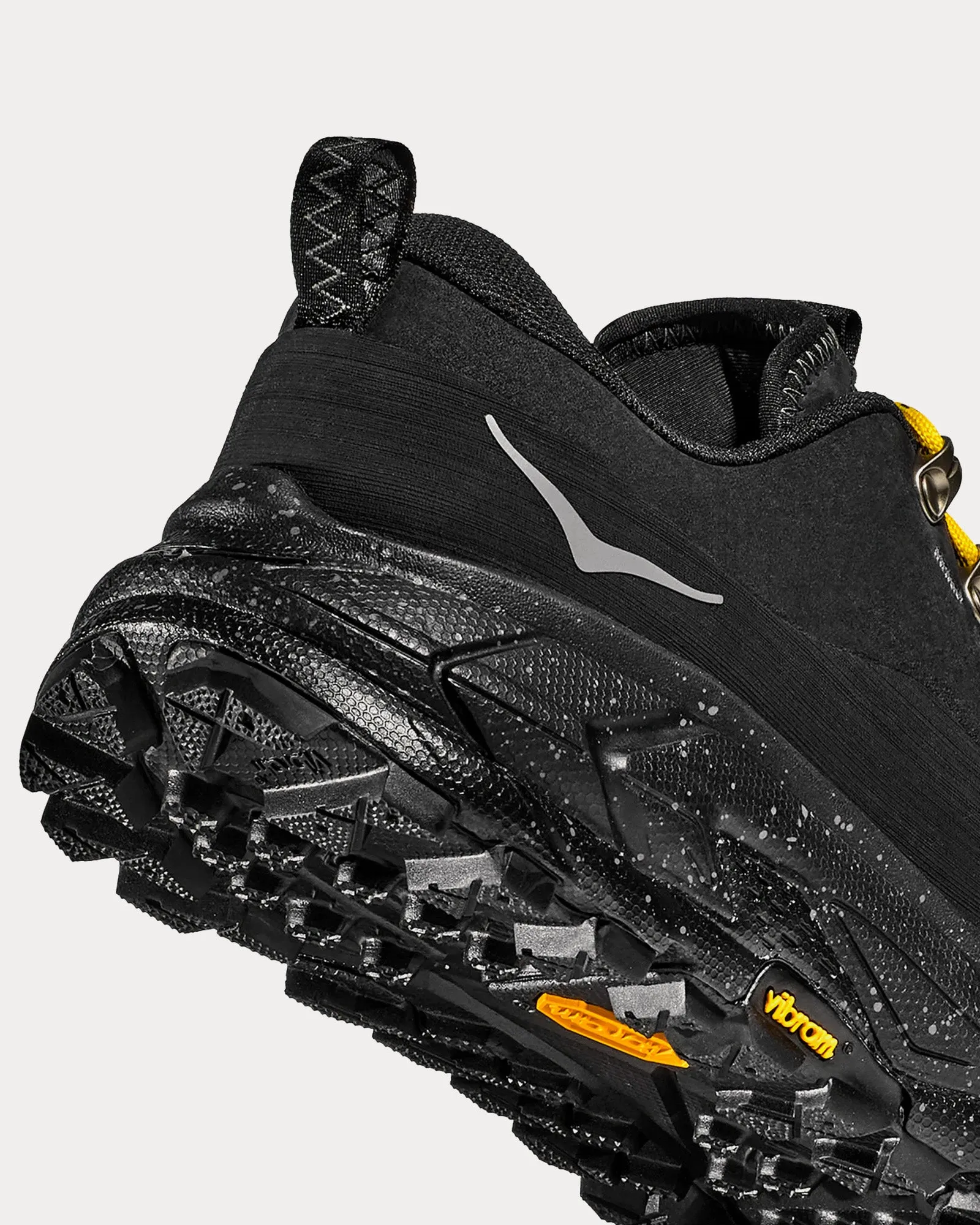 Tor Summit Black / Black Running Shoes